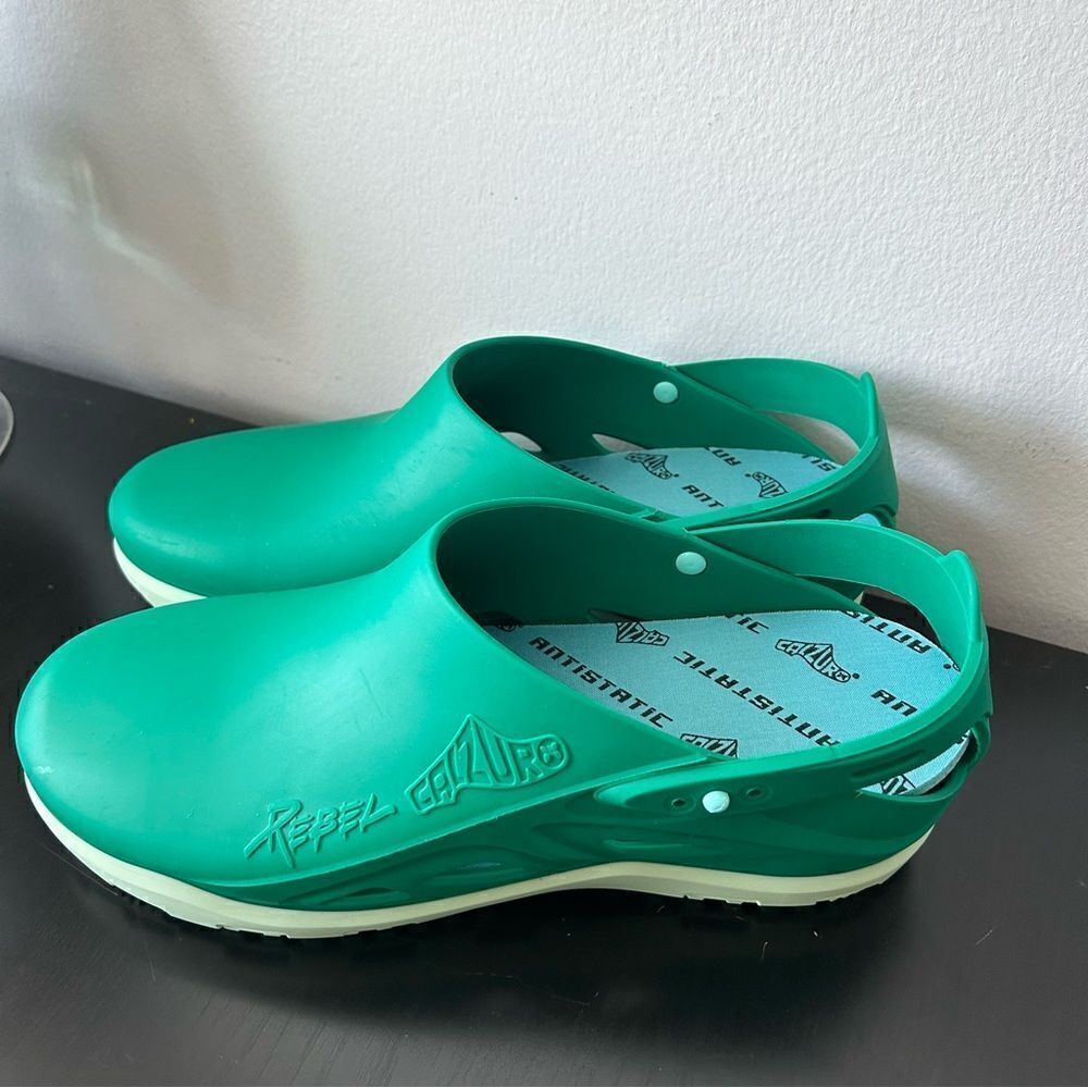 Calzuro Rebel Medical shoes autoclavable closed heel shoe in Green/Pastel Green